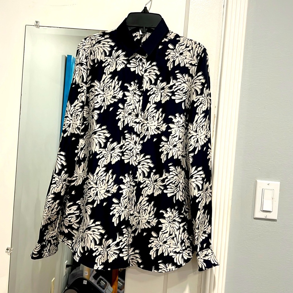 Hugo Boss 100% silk blouse